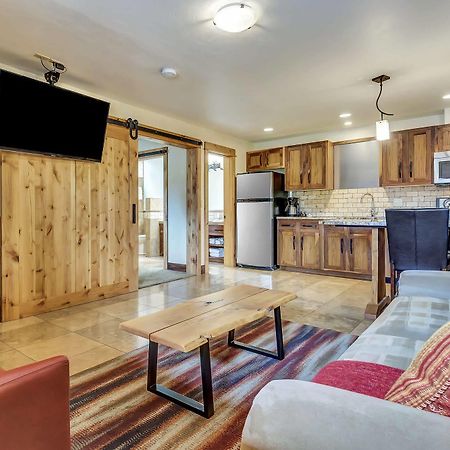 Wall Street Suites Бенд Экстерьер фото
