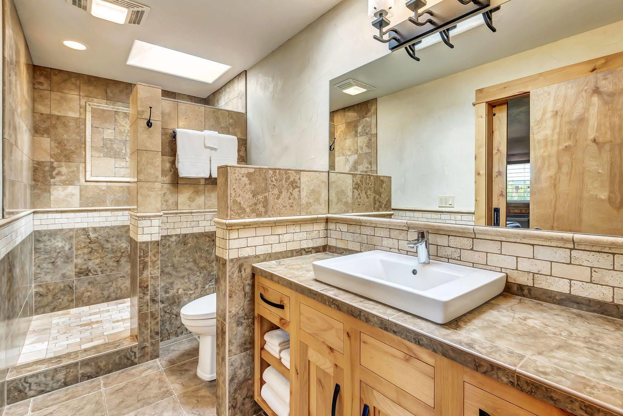 Wall Street Suites Бенд Экстерьер фото