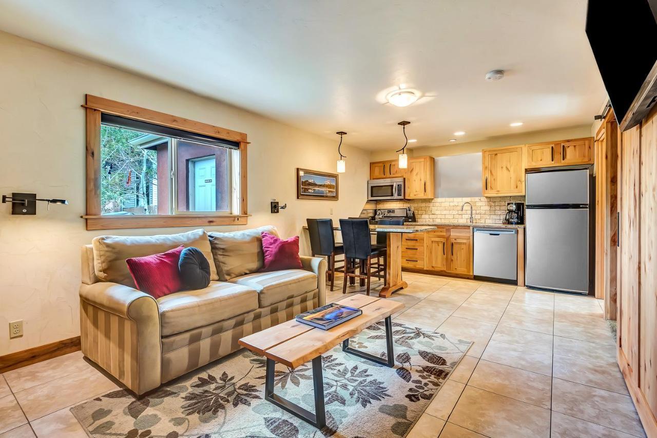 Wall Street Suites Бенд Экстерьер фото
