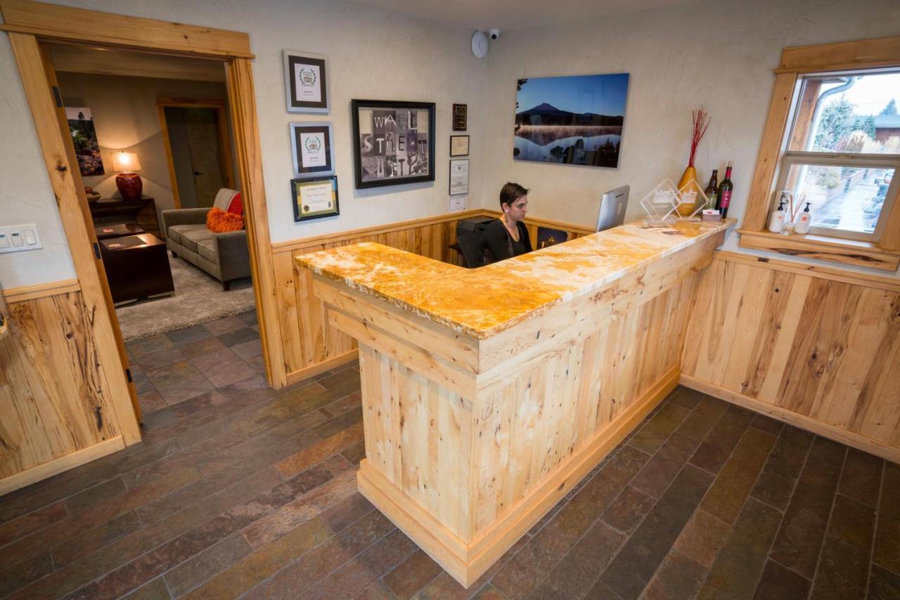 Wall Street Suites Бенд Экстерьер фото